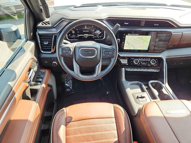Certified 2024 GMC Sierra 2500 Denali Ultimate w/ Max Trailering Package AWD/4WD image 11