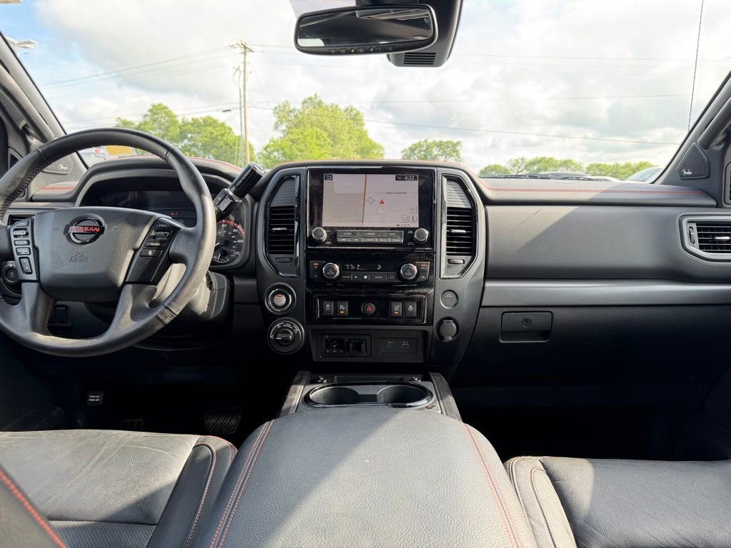 Used 2021 Nissan Titan PRO-4X w/ Pro-4x Convenience Package AWD/4WD image 17