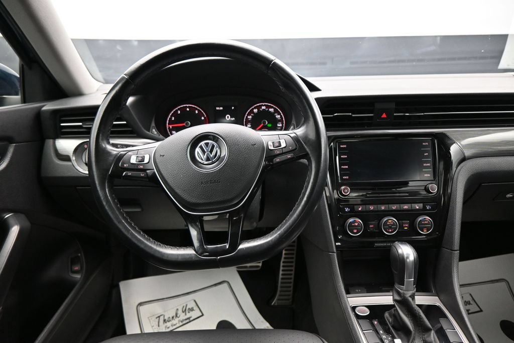 Used 2020 Volkswagen Passat 2.0T R-Line FWD image 14