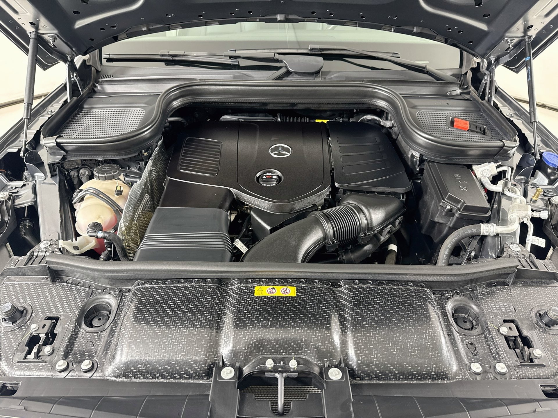 Certified 2025 Mercedes-Benz GLE 350 4MATIC image 33