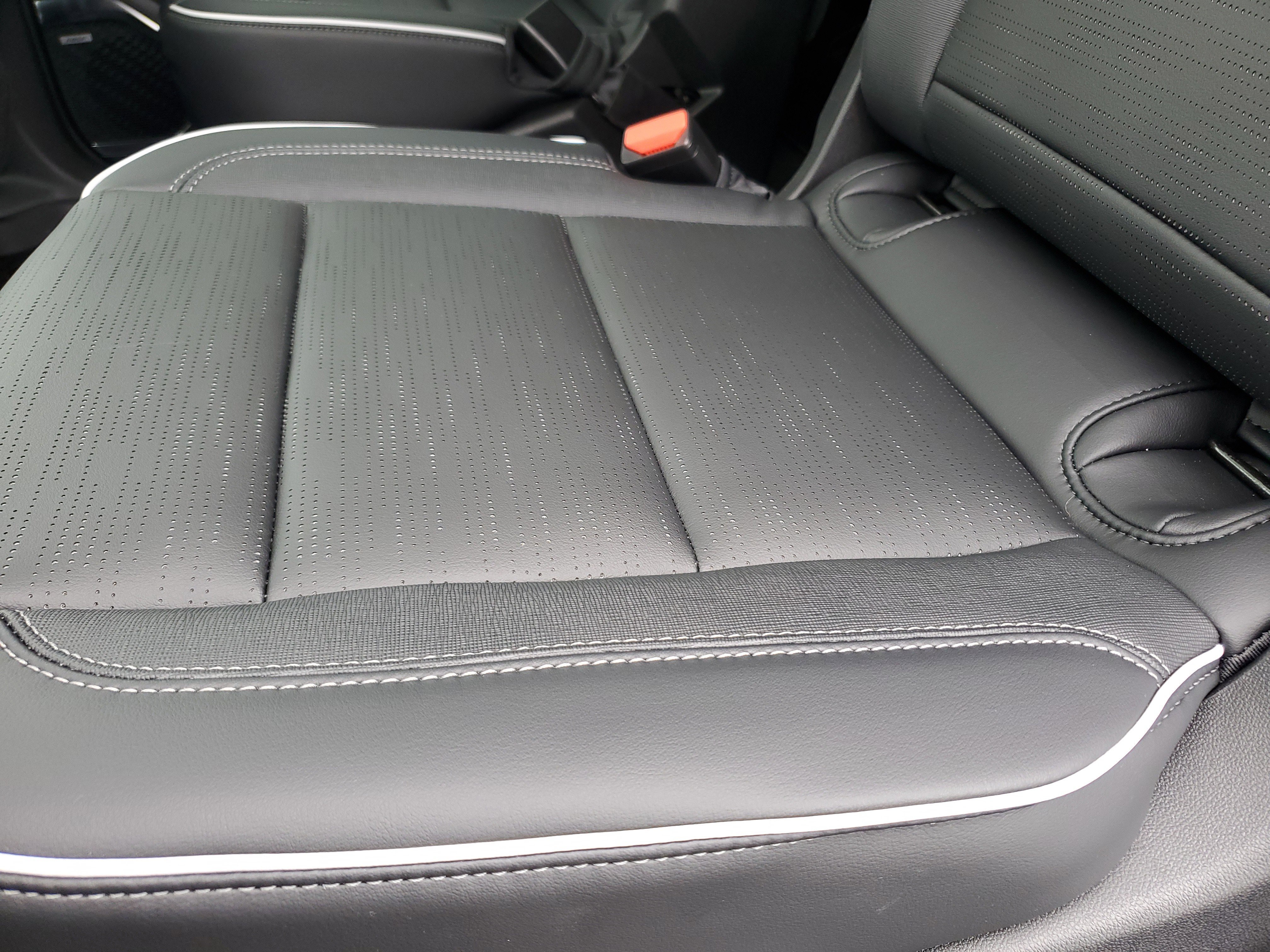 New 2026 Buick Enclave Sport Touring w/ Power Package image 32