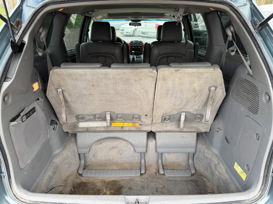 Used 2009 Toyota Sienna XLE FWD image 18