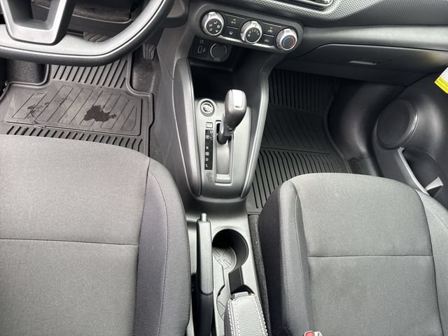 New 2025 Nissan Kicks Play S FWD image 22
