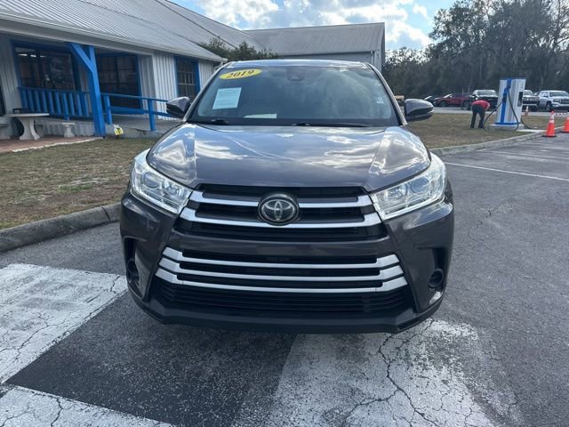 Used 2019 Toyota Highlander LE image 48