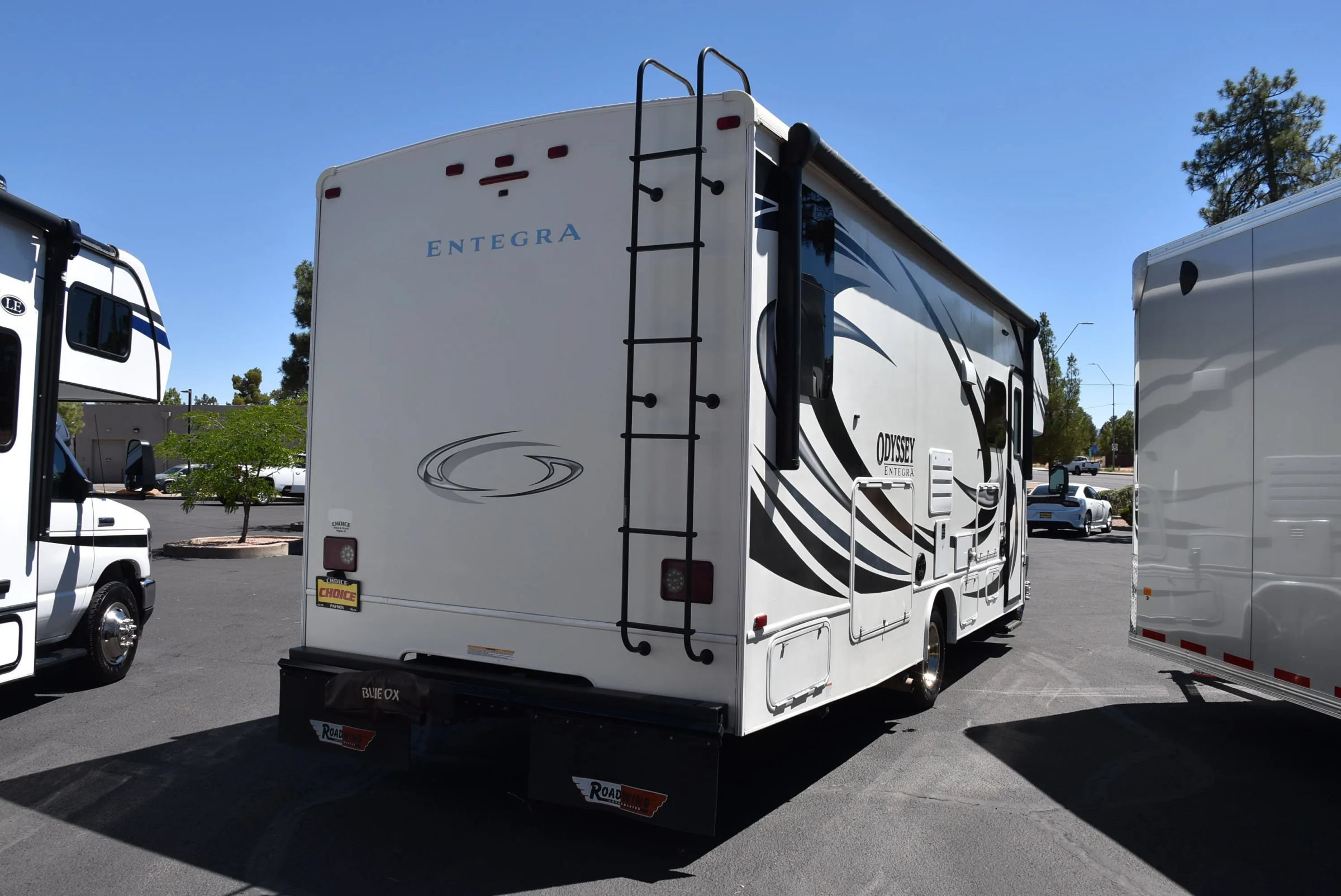 Used 2021 Ford E-450 and Econoline 450 Super Duty w/ Motorhome Prep Package RWD image 5