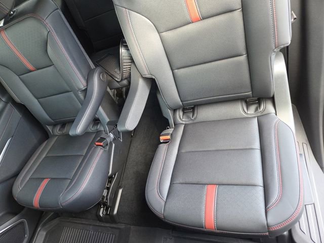 New 2026 Chevrolet Traverse RS w/ LPO, Floor Liner Package image 28
