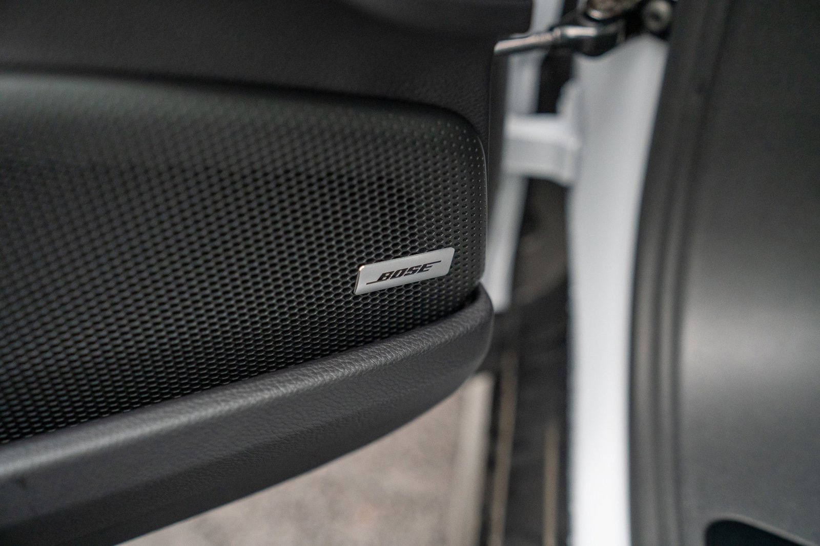 Used 2025 Porsche Panamera 4 image 11