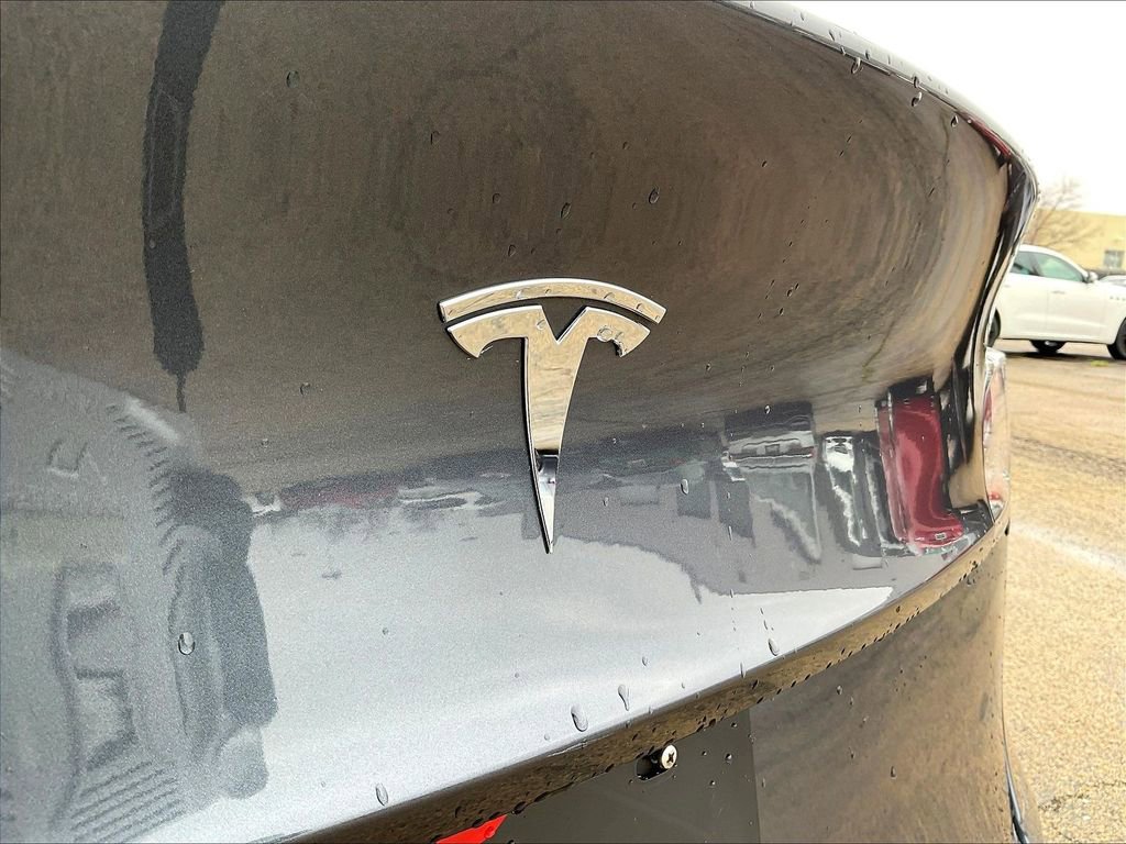 Used 2021 Tesla Model Y Long Range AWD/4WD image 23
