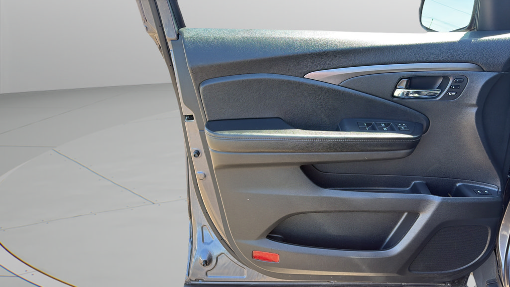 Used 2020 Honda Pilot EX-L image 11
