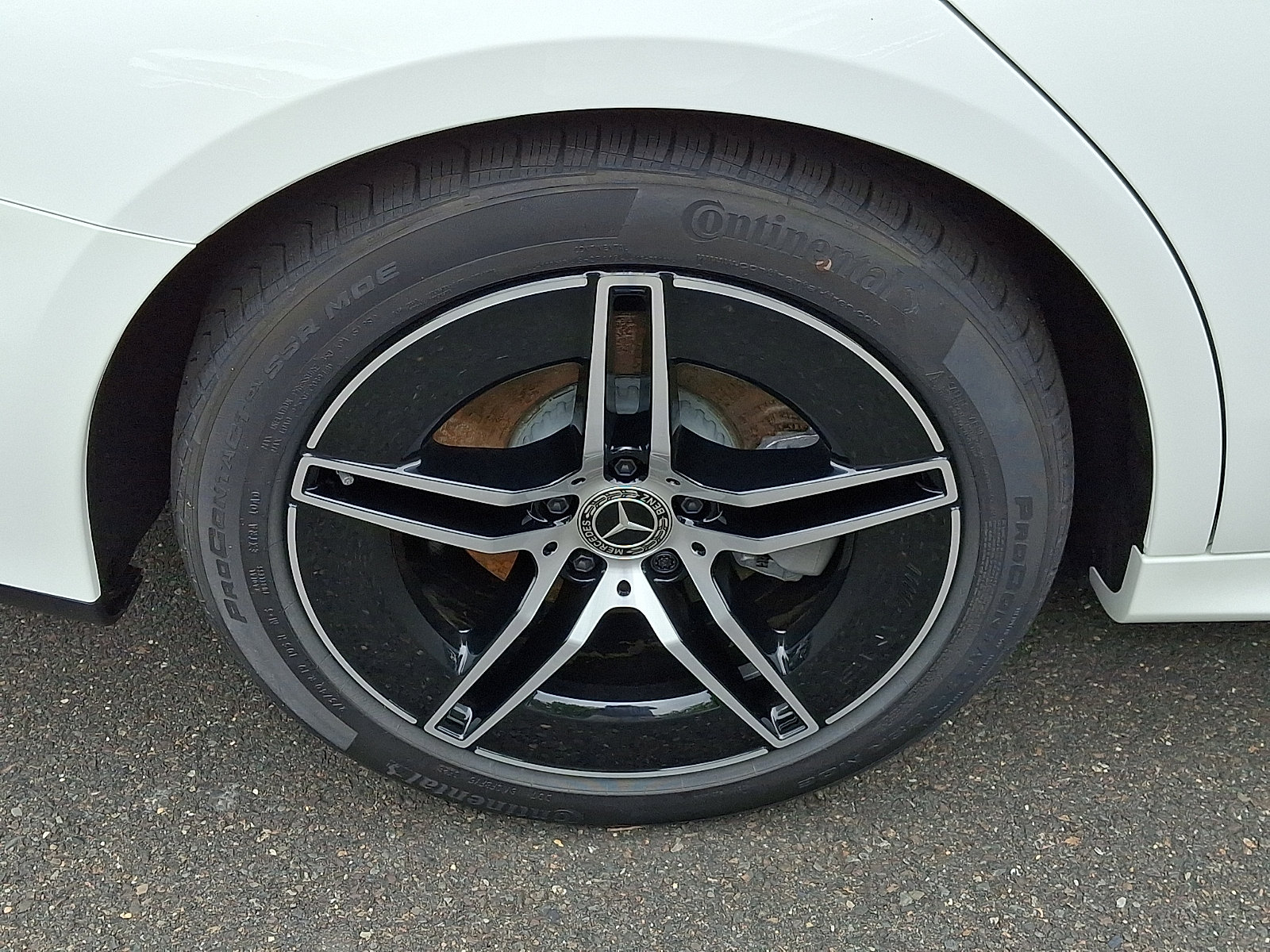 New 2026 Mercedes-Benz E 350 4MATIC Sedan image 7
