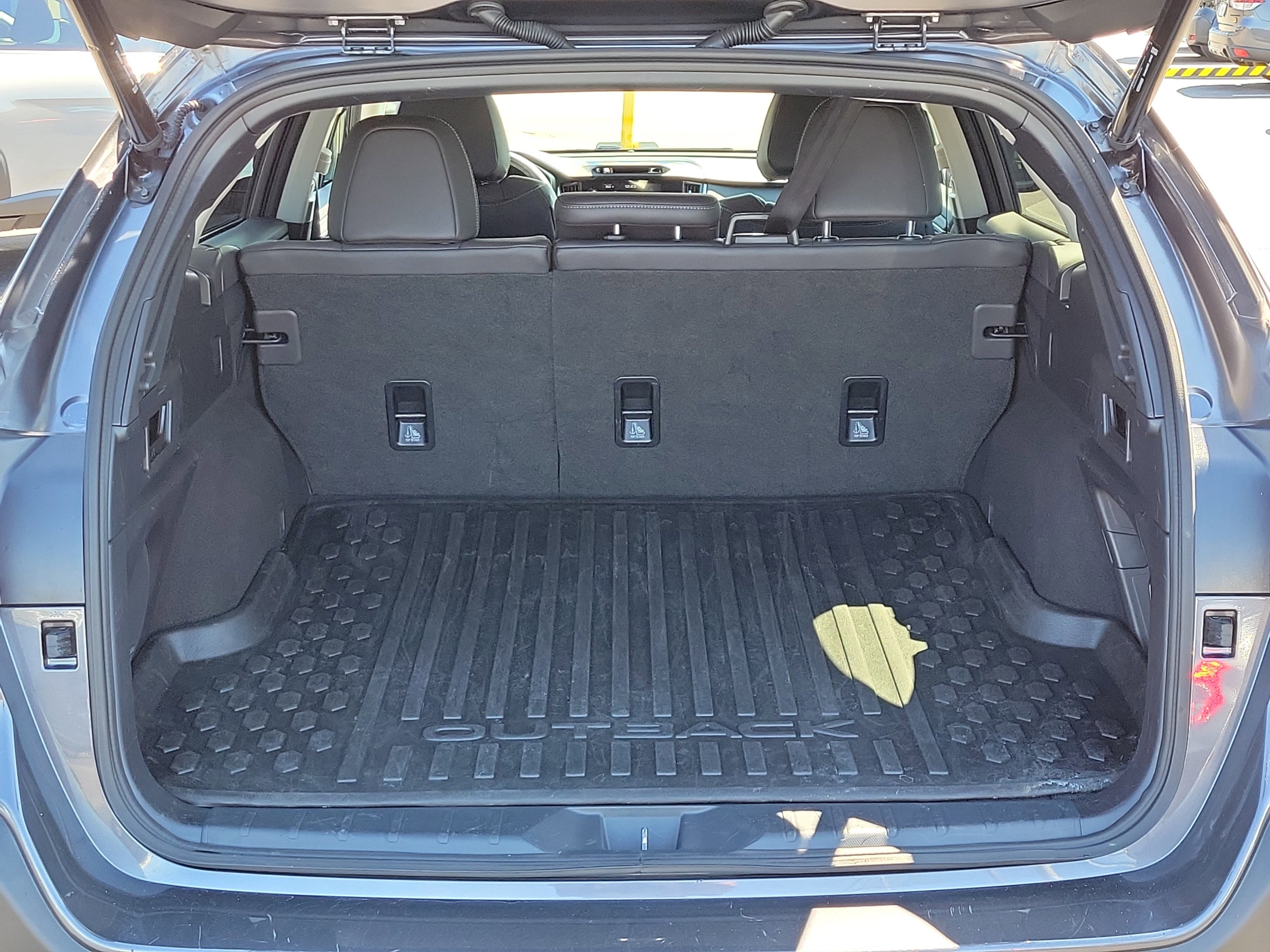 Certified 2025 Subaru Outback Limited image 12