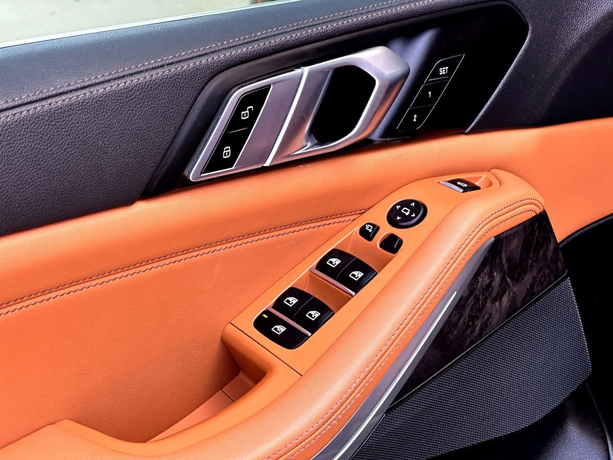 Certified 2023 BMW X5 xDrive40i image 11