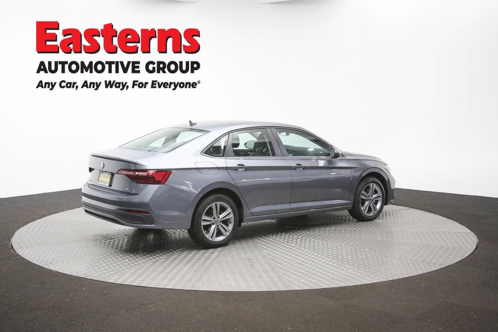 Used 2024 Volkswagen Jetta SE FWD image 36