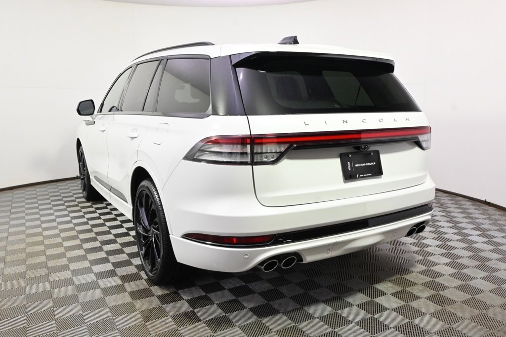 New 2026 Lincoln Aviator Reserve image 4