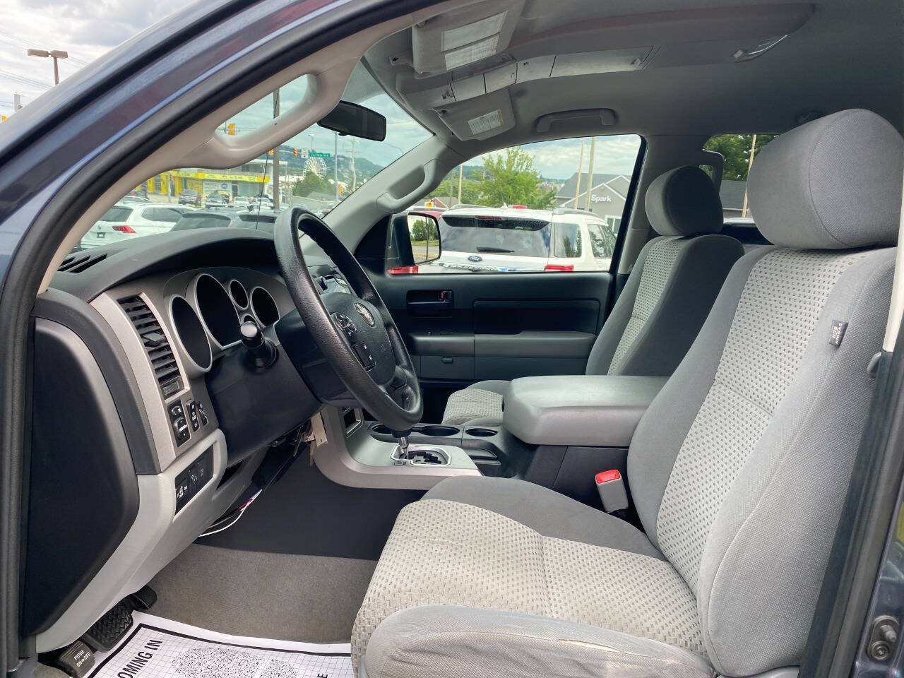 Used 2010 Toyota Tundra 4x4 Double Cab image 9