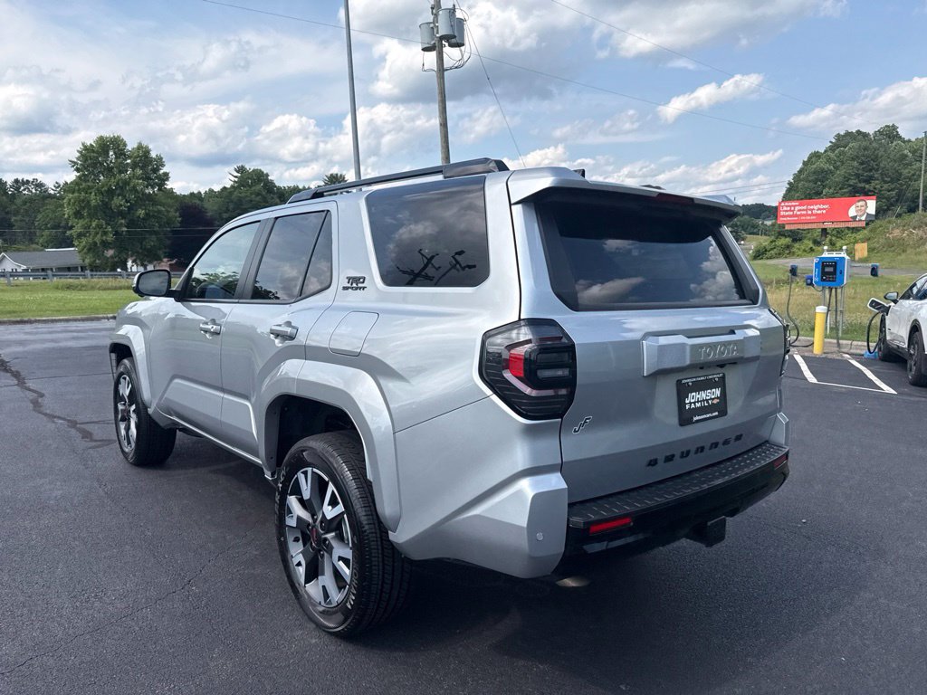 Used 2025 Toyota 4Runner TRD Sport Premium AWD/4WD image 7