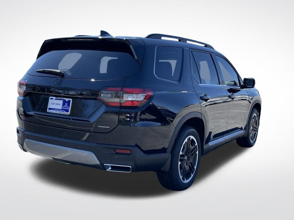 New 2026 Honda Pilot Touring image 6