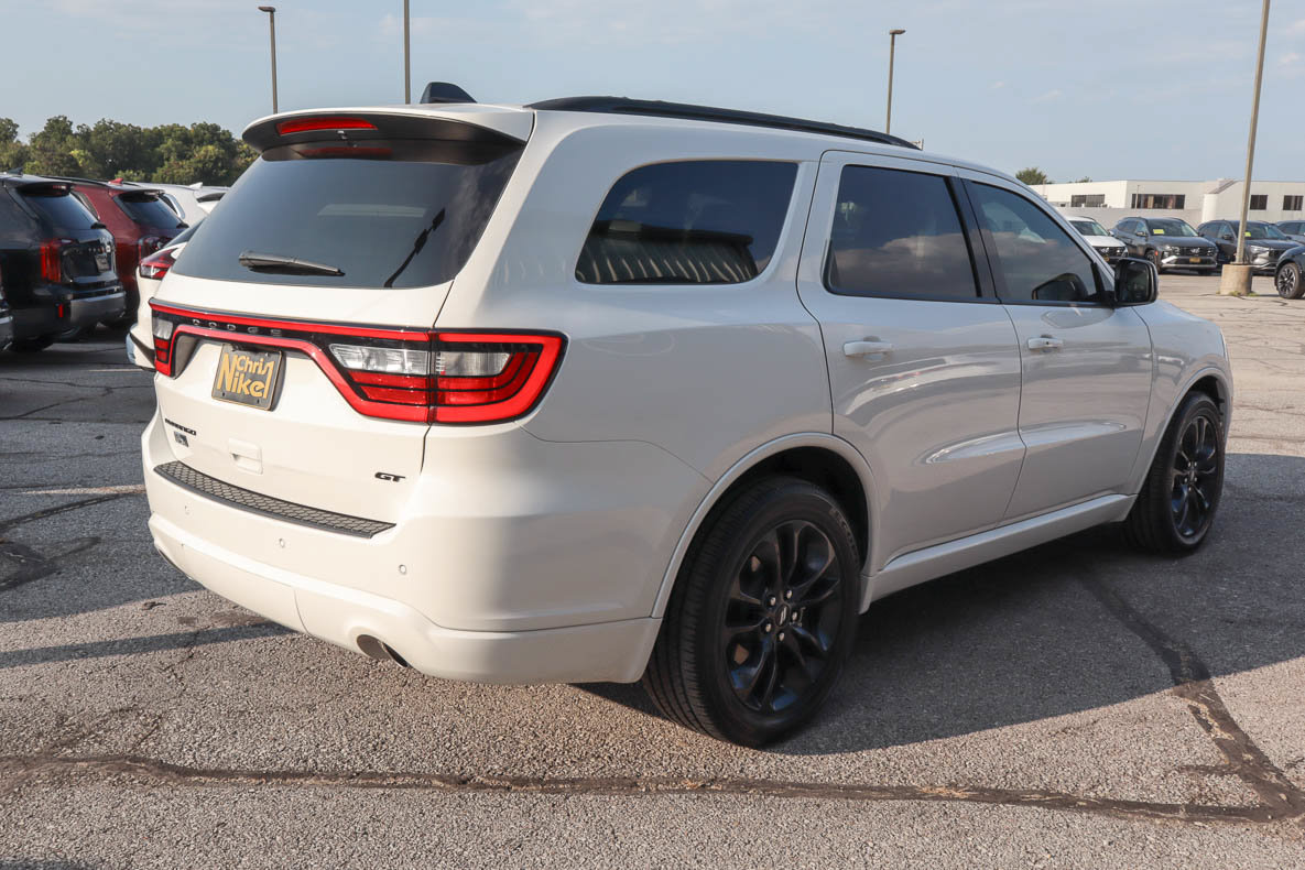 Used 2025 Dodge Durango GT w/ Blacktop Package RWD image 4