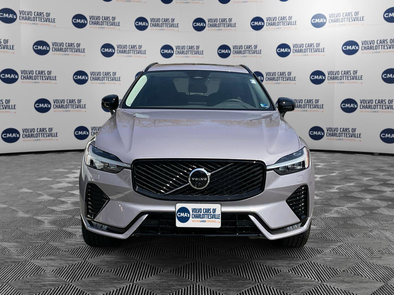 New 2026 Volvo XC60 B5 Plus w/ Climate Package image 8