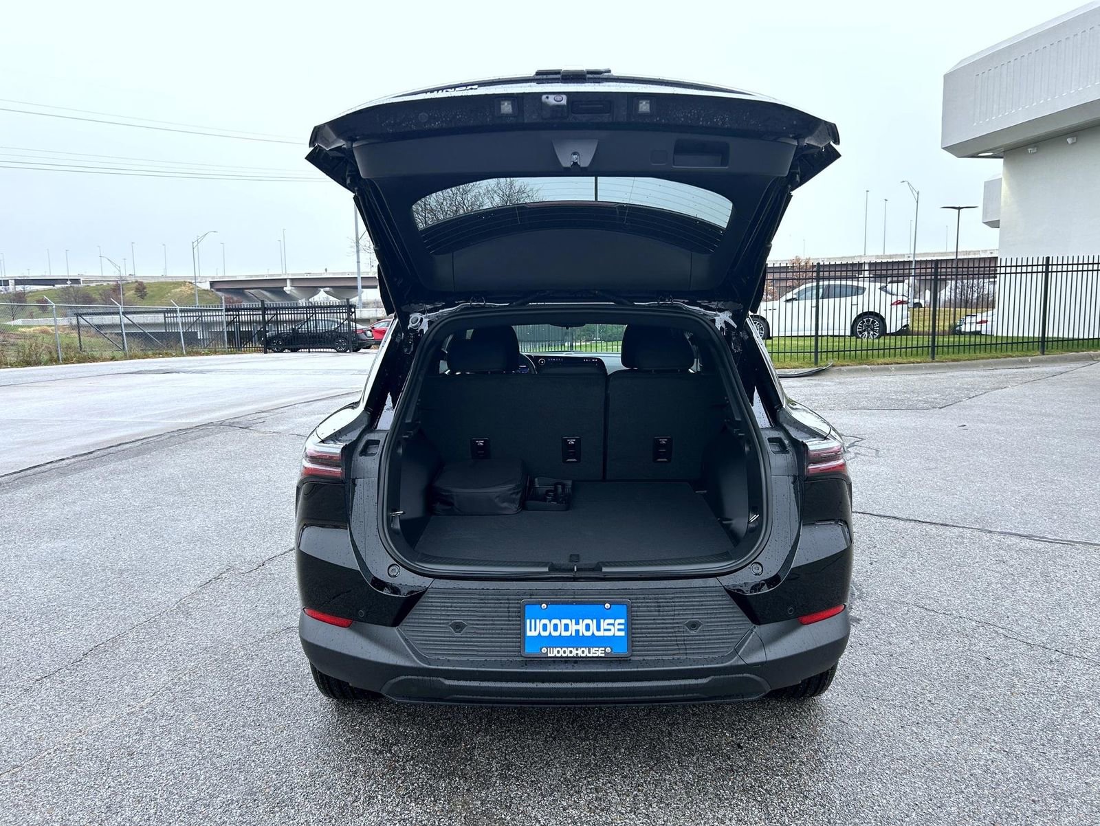 New 2026 Chevrolet Equinox EV LT image 21