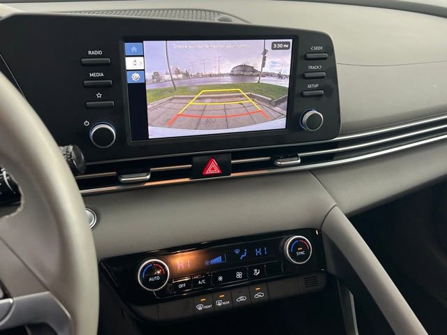 Certified 2025 Hyundai Elantra Sport image 24