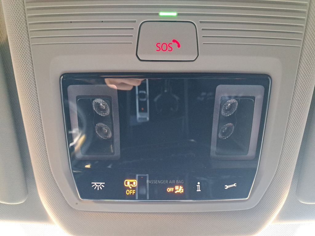 Used 2024 Volkswagen Atlas SE image 17