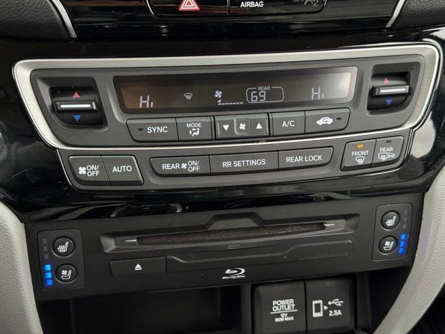 Used 2020 Honda Pilot Elite image 19