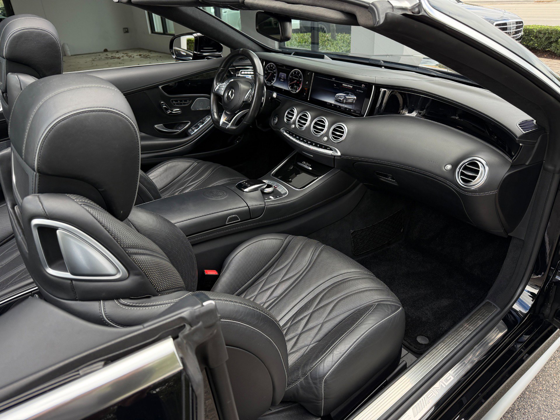 Used 2017 Mercedes-Benz S 63 AMG 4MATIC Cabriolet image 38