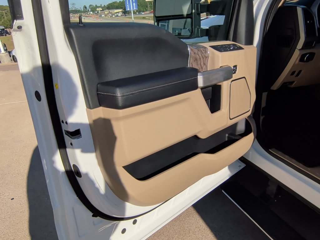 Certified 2019 Ford F250 Lariat w/ Lariat Ultimate Package AWD/4WD image 20