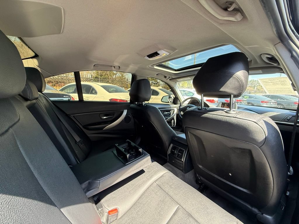 Used 2016 BMW 320i Sedan RWD image 31