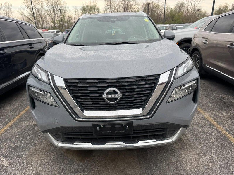 Used 2023 Nissan Rogue Platinum w/ Platinum Premium Package AWD/4WD image 2