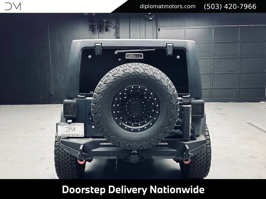 Used 2017 Jeep Wrangler Unlimited Rubicon w/ Connectivity Group AWD/4WD image 6