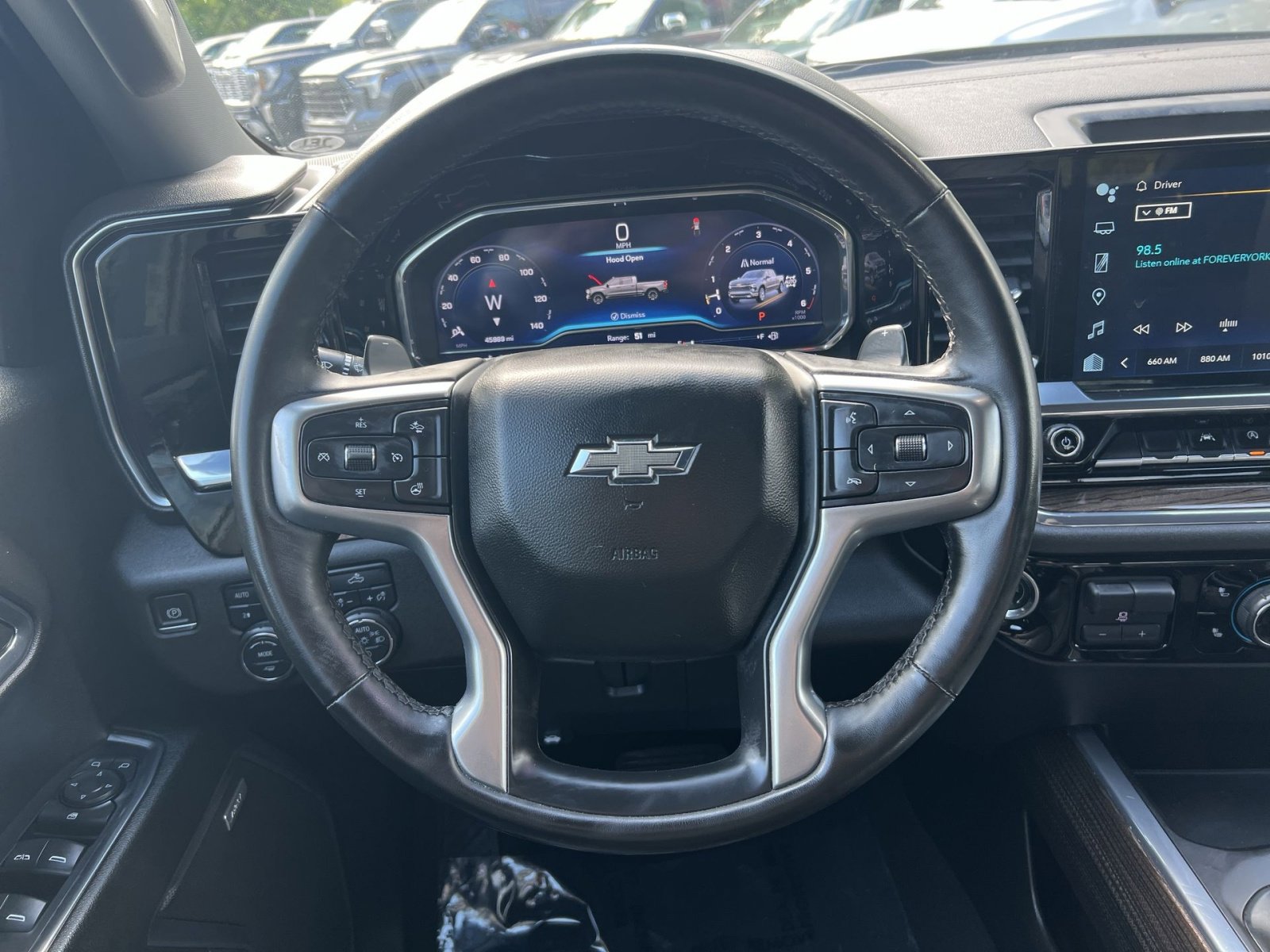 Used 2024 Chevrolet Silverado 1500 RST w/ Convenience Package II AWD/4WD image 16