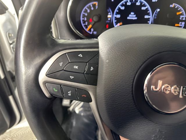 Used 2022 Jeep Grand Cherokee Limited AWD/4WD image 27