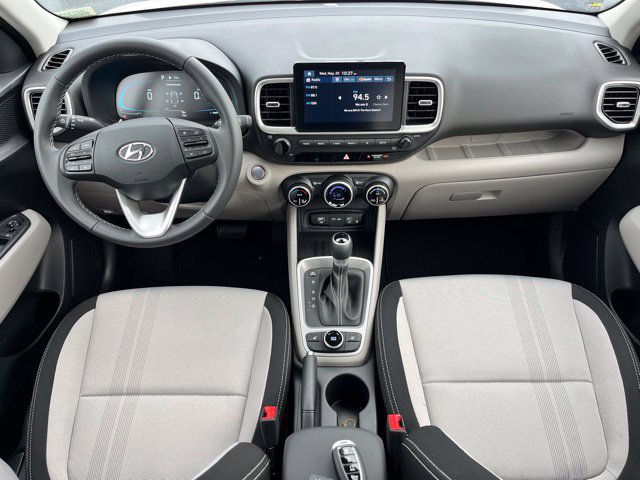 New 2026 Hyundai Venue SEL FWD image 9