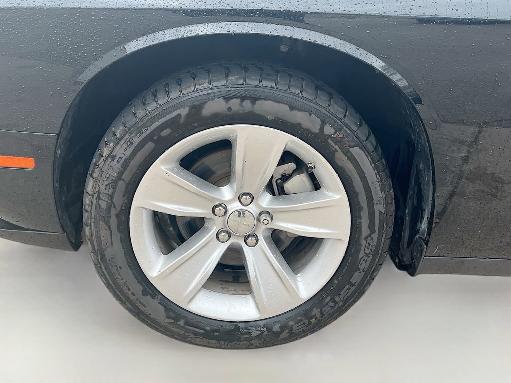 Used 2023 Dodge Challenger SXT image 28