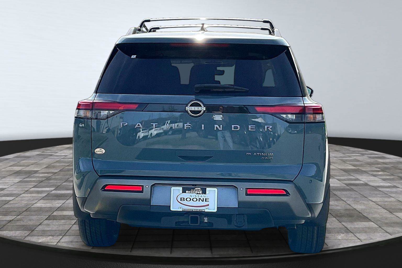New 2026 Nissan Pathfinder Platinum image 5