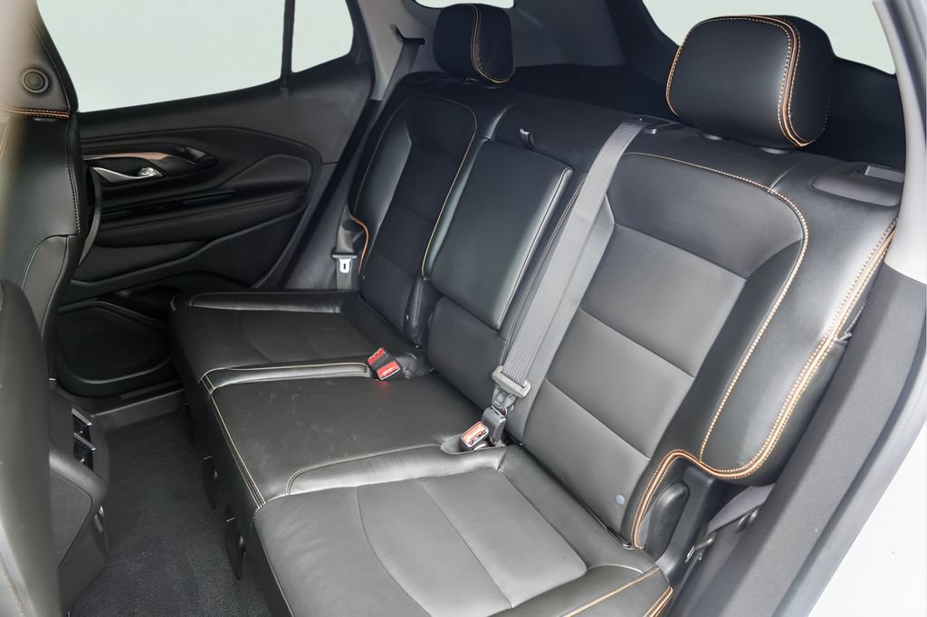 Used 2023 GMC Terrain AT4 AWD/4WD image 28