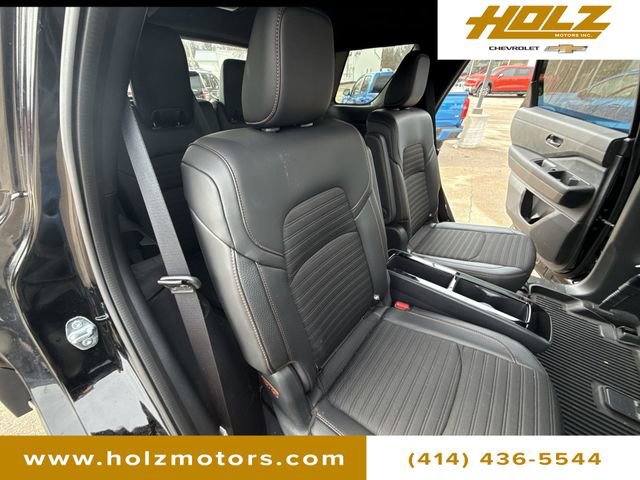 Used 2025 Nissan Pathfinder Rock Creek AWD/4WD image 25