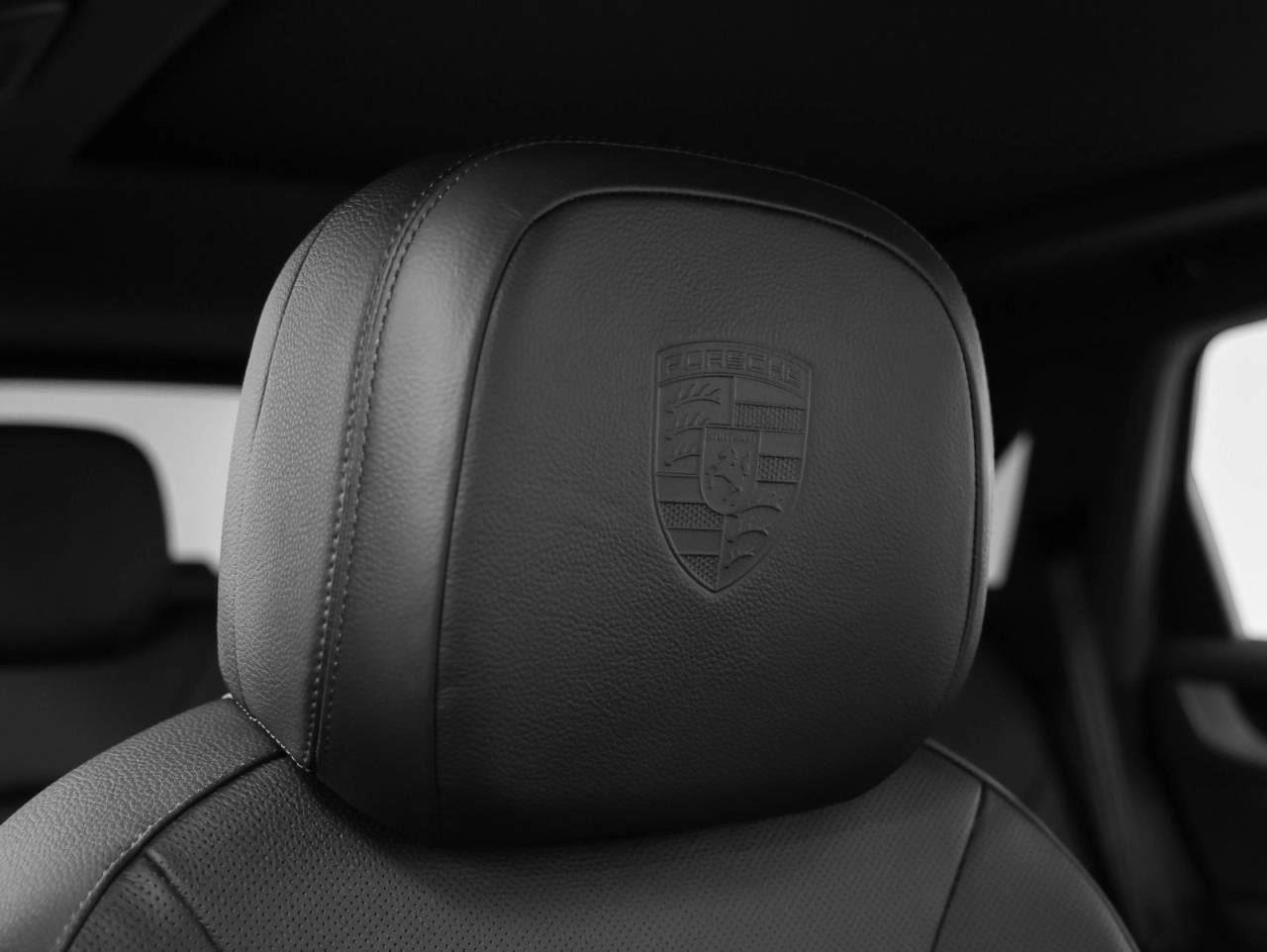 New 2025 Porsche Cayenne image 44