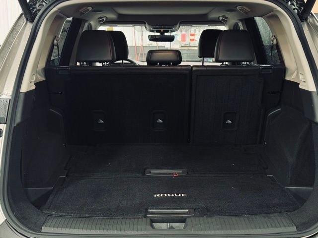 Used 2023 Nissan Rogue SL image 10