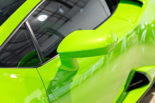 Used 2022 Lamborghini Huracan EVO RWD image 13