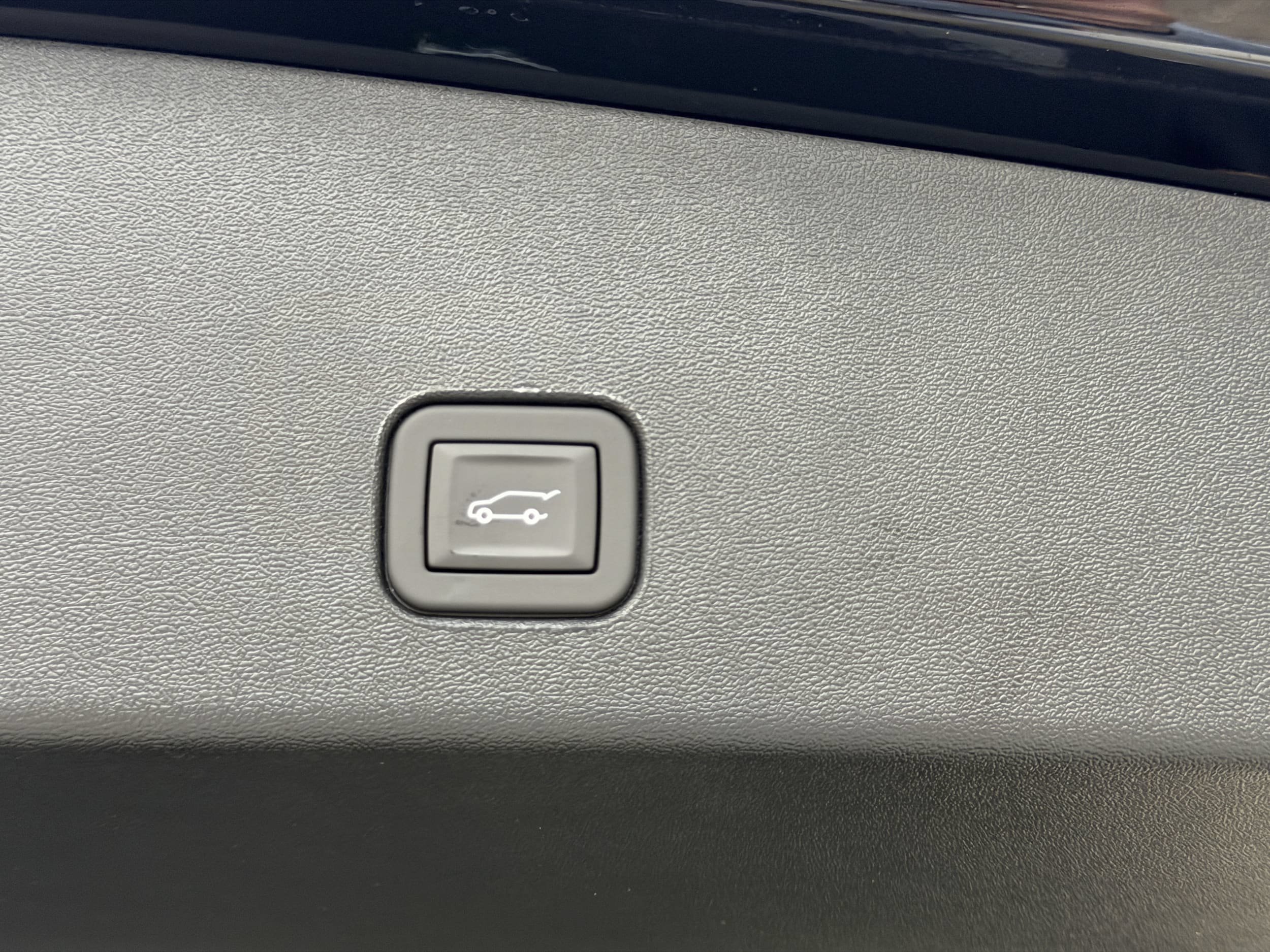 New 2026 Cadillac Optiq Luxury 1 RWD image 11