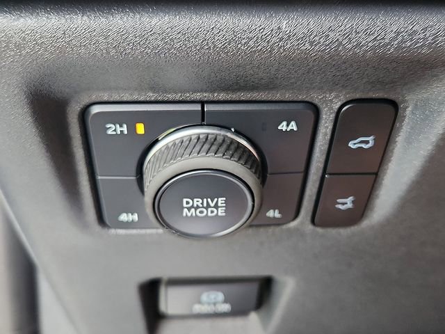 Certified 2025 Ford Expedition Max Active AWD/4WD image 14