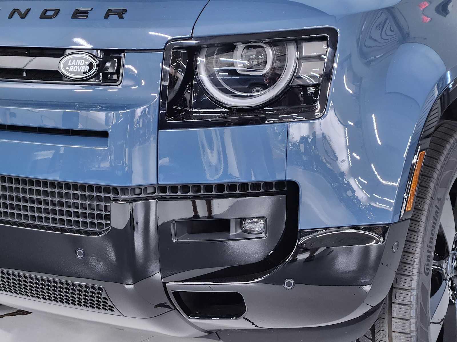 New 2026 Land Rover Defender 110 X-Dynamic SE AWD/4WD image 12