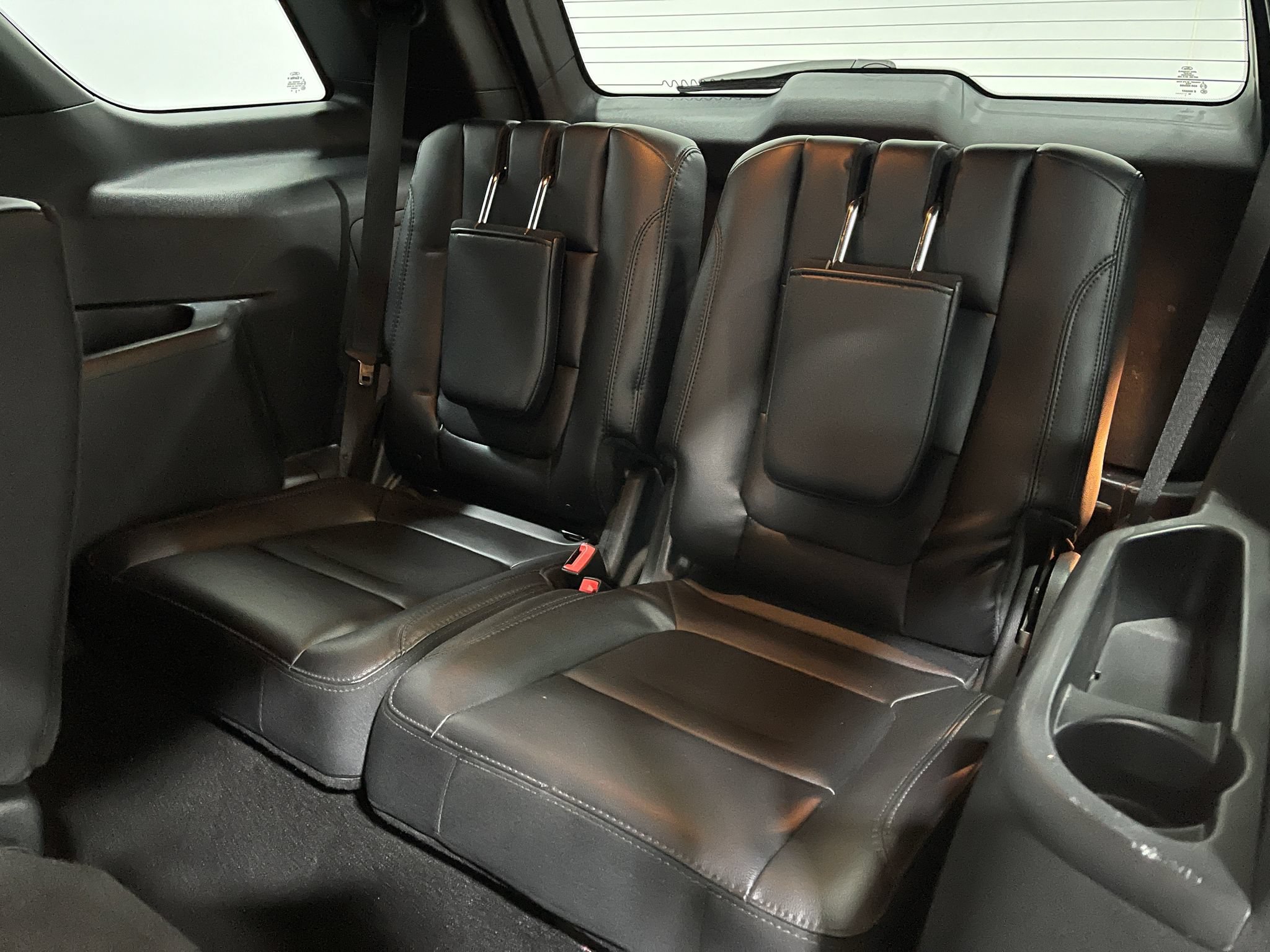 Used 2019 Ford Explorer XLT w/ Equipment Group 202A AWD/4WD image 30