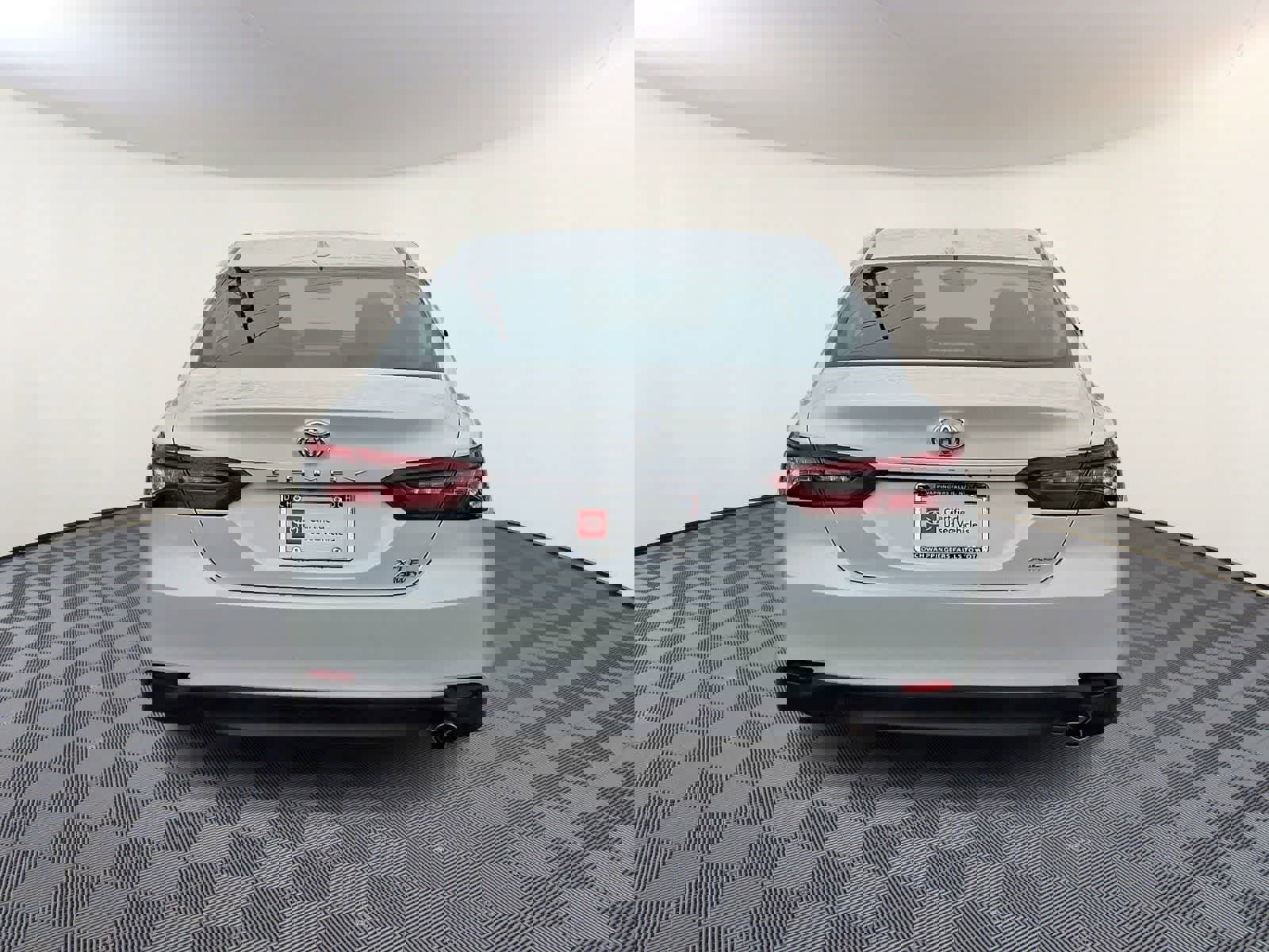 Certified 2024 Toyota Camry XLE w/ Navigation Package image 7