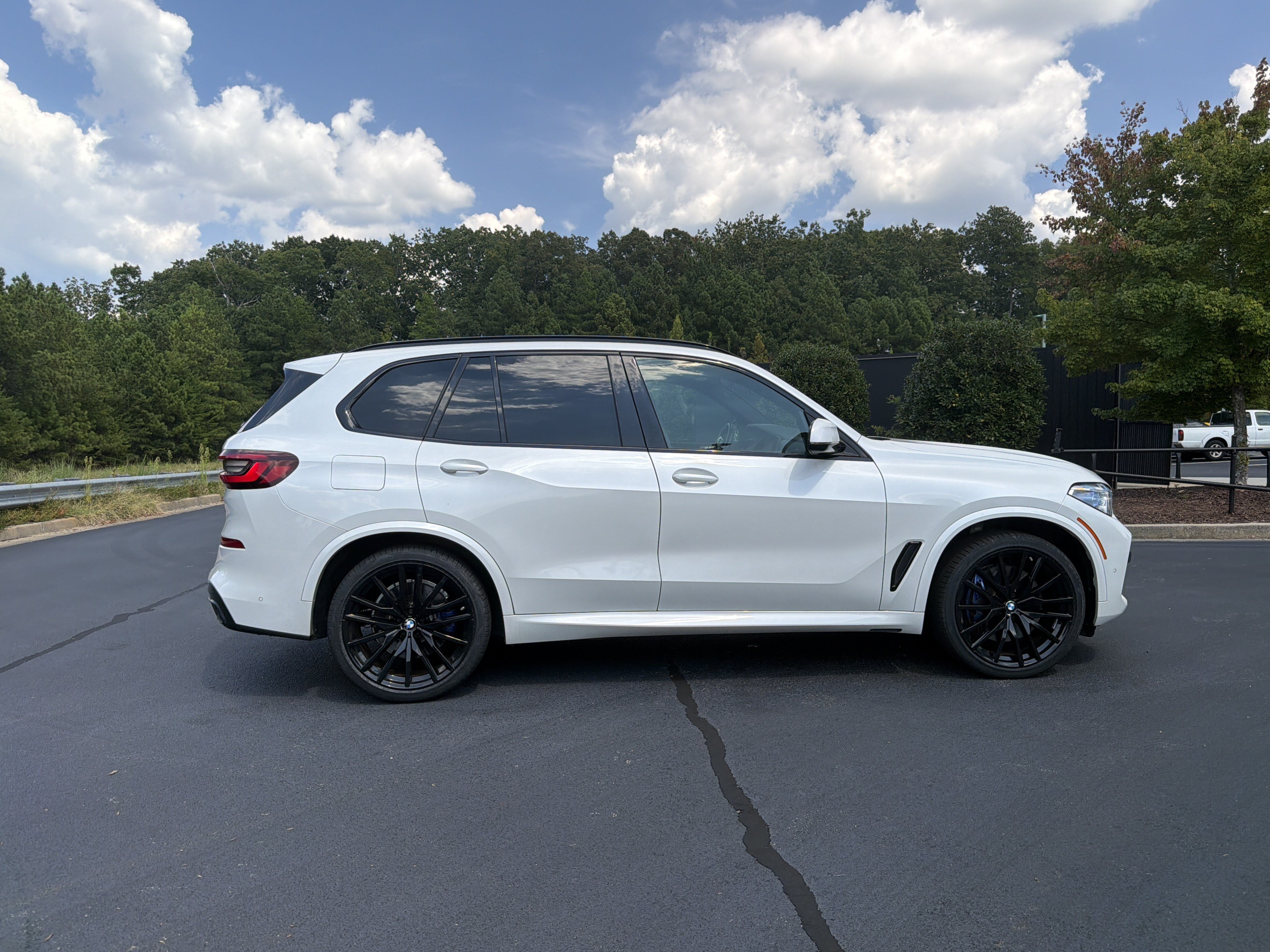 Used 2022 BMW X5 M50i w/ Executive Package AWD/4WD image 5