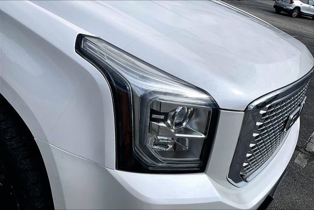 Used 2017 GMC Yukon Denali w/ Open Road Package AWD/4WD image 33