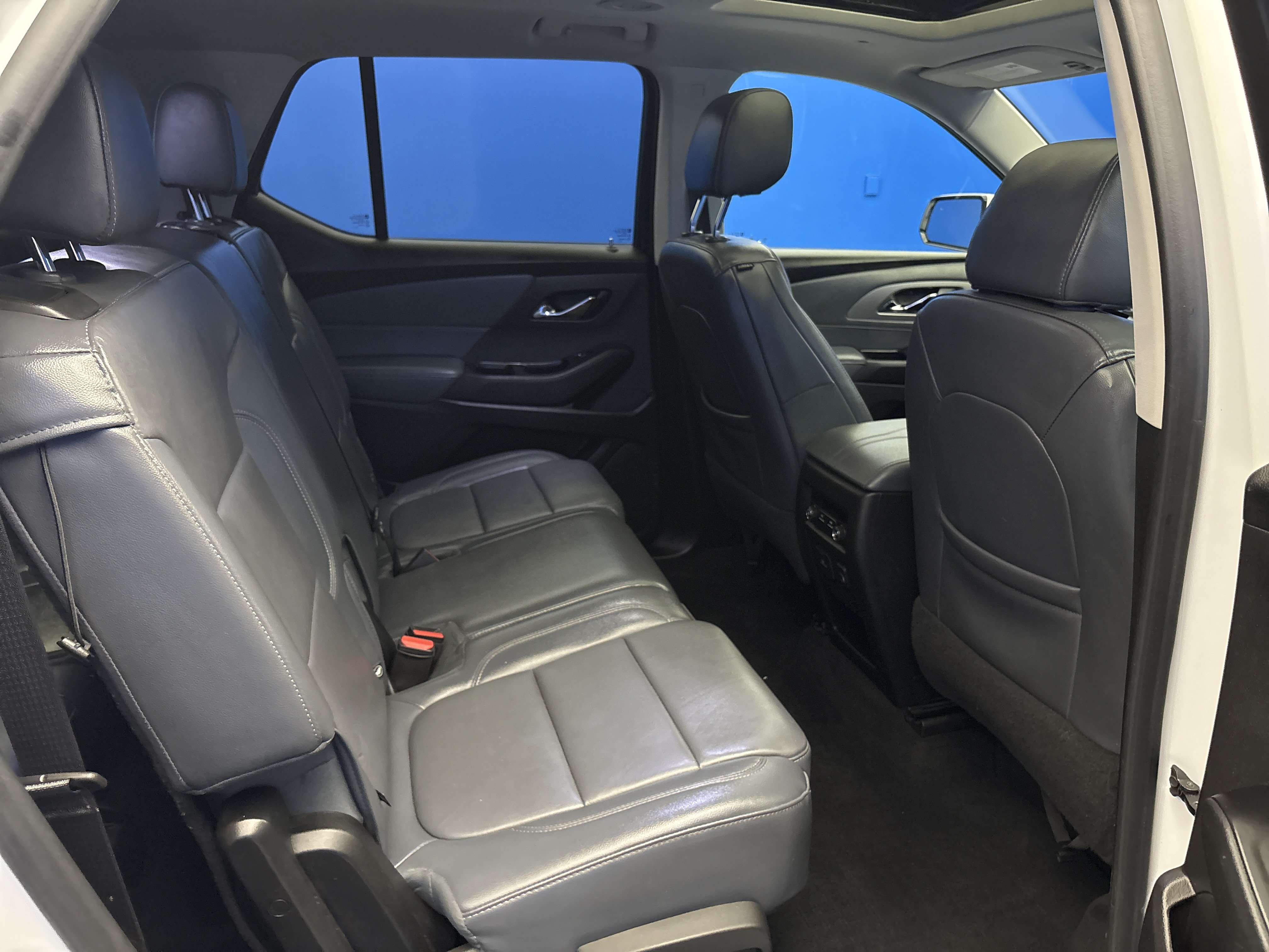 Used 2019 Chevrolet Traverse LT w/ LT Premium Package FWD image 26